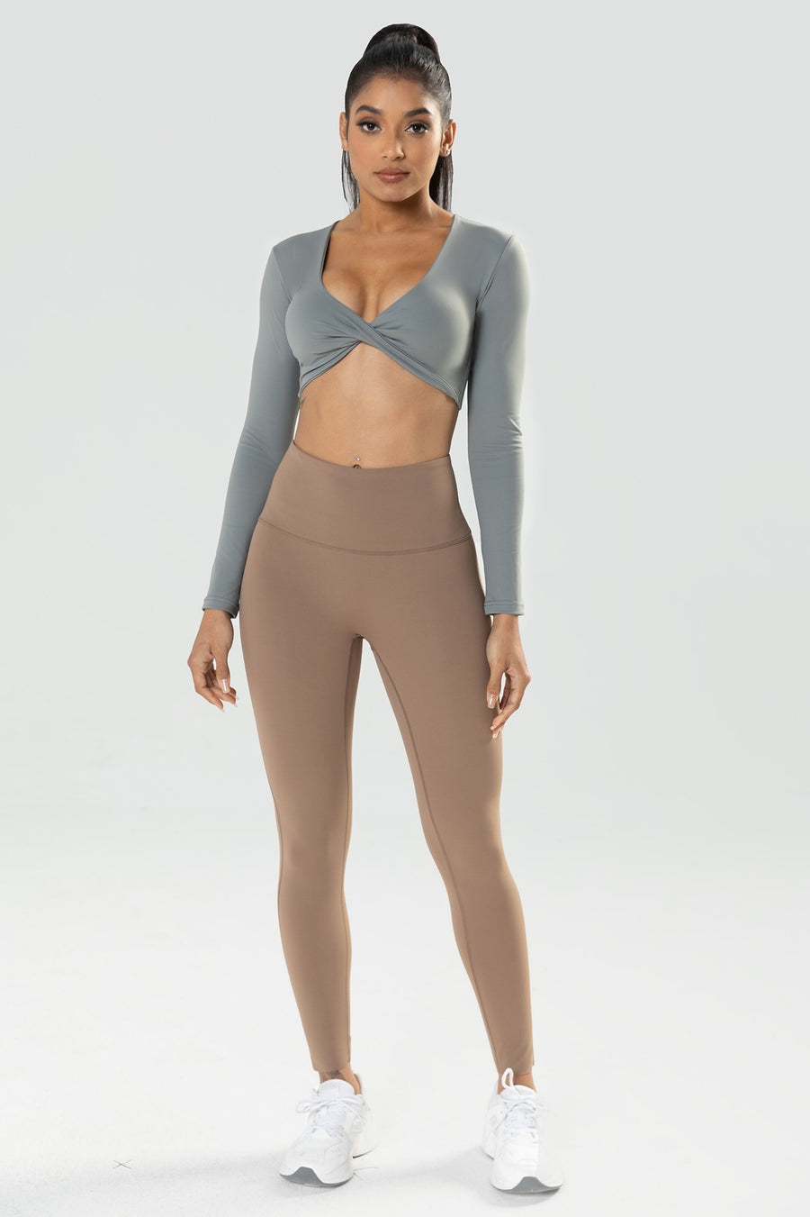 Twist Knot Long Sleeve Workout Crop Top W/bra