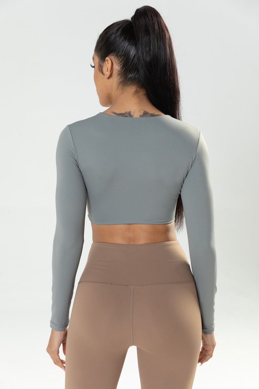 Twist Knot Long Sleeve Workout Crop Top W/bra