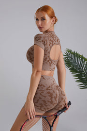 2pc Crop Top And High Waist Short Yoga Set