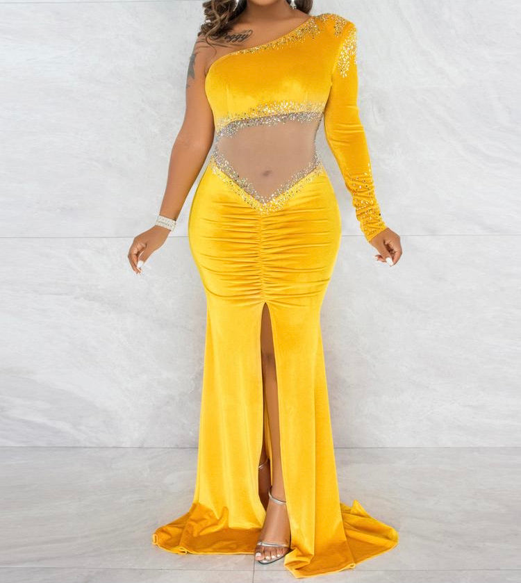 Inclined Shoulder Rhinestone Maxi Dresses